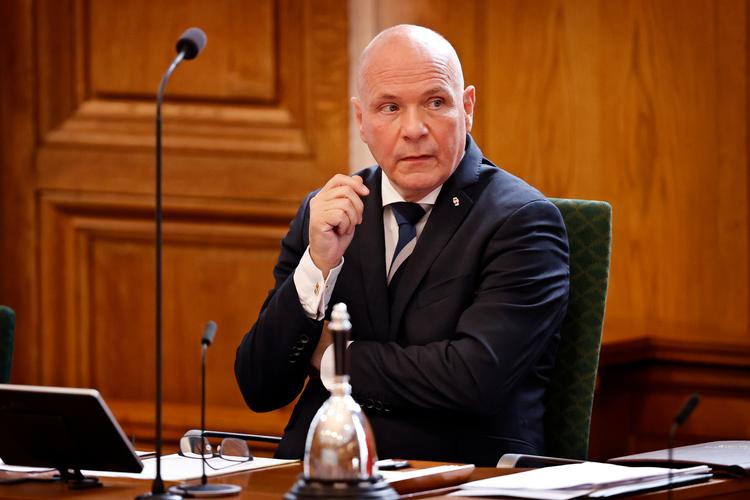 Folketingets formand, Søren Gade (V), vil have mere respekt og værdighed i folketingssalen. Foto: Jens Dresling