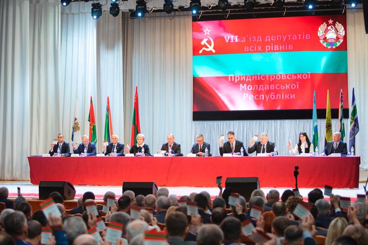 Lovgivere i Transnistriens løsrivelsesrepublik beslutter at anmode Rusland - og andre - om hjælp. Foto: Stringer/Ritzau Scanpix