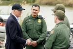 Den amerikanske præsident, Joe Biden, ved grænsen til Texas i byen Brownsville. Foto: Kevin Lamarque/Ritzau Scanpix