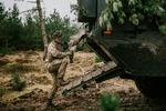 Med ekstra penge til det danske forsvar og Ukrainefonden sidste år levede Danmark op til målet om at bruge mindst to procent af bnp på forsvaret. Men regeringen er på jagt efter flere penge.   Arkivfoto:  Rikke Kjær Poulsen