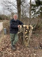 Lysten til at dyrke jorden opstod, da Per Kølster som barn gik rundt på pløjemarkerne og ledte efter fortidsfund. Siden uddannede han sig til agronom og blev bannefører for økologi. 'Øko-kendis' er han ligefrem blevet kaldt her i avisen. Foto: Privatfoto