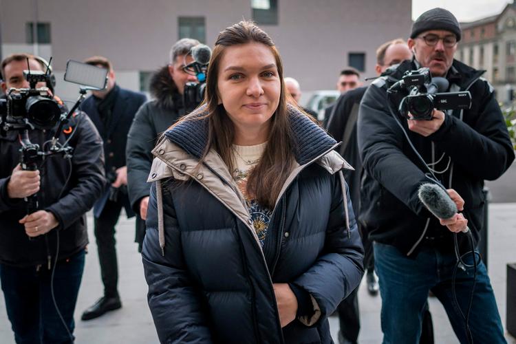 Simona Halep ankommer 7. februar 2024 til Den Internationale Sportsdomstol (CAS). Efter sin dopingdom appellerede hun sagen til CAS. Foto: Fabrice Coffrini/Ritzau Scanpix
