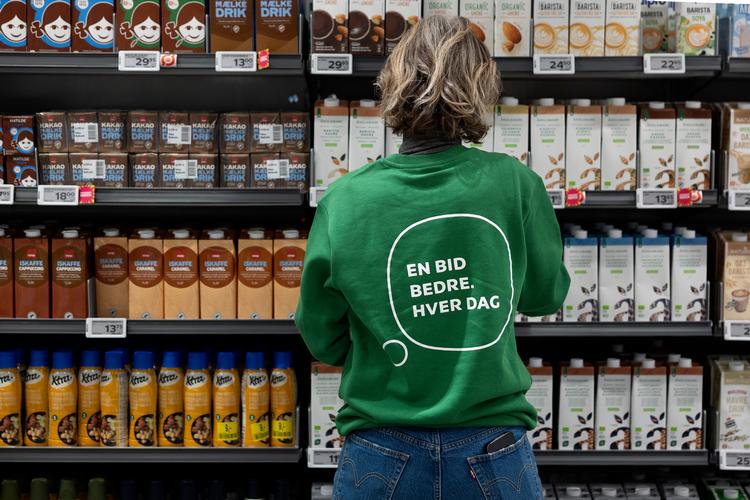 Danske unge har især fritidsjob i supermarkeder og varehuse. Blandt de 15-17-årige har 38,5 procent job i denne branche. Arkivfoto Arkivfoto Finn Frandsen