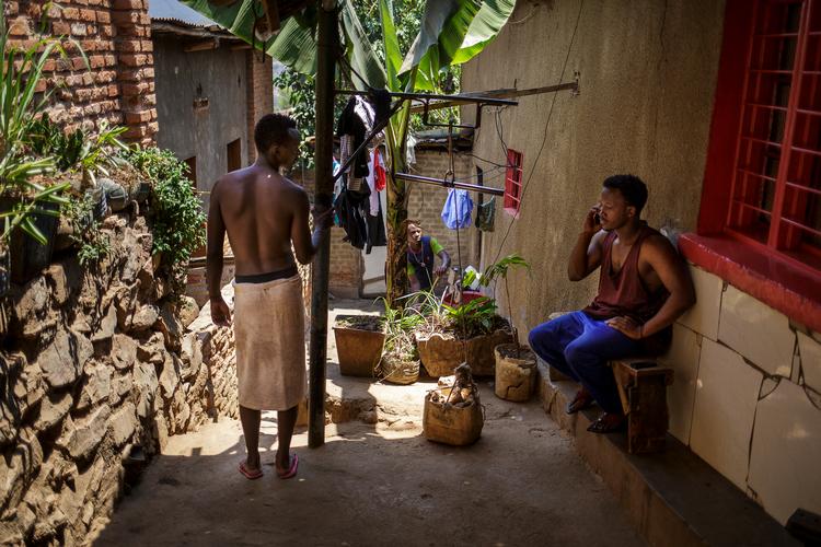 Mandag blev regeringens arbejde med sin nye Afrika-plan skudt i gang. Men ifølge Mellemfolkeligt Samvirke overser regeringen en befolkningsgruppe med et kæmpe potentiale: de unge.  Billedet er fra det centralafrikanske land Rwanda.  Arkivfoto Anders Rye Skjoldjensen