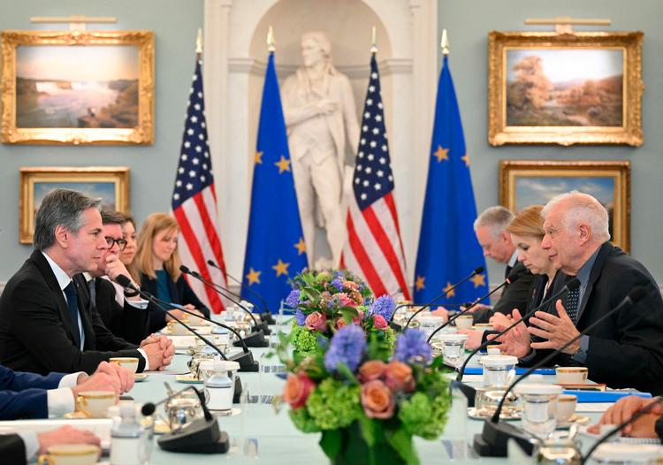 EU’s udenrigschef, Josep Borrell (th.) sammen med USA's udenrigsminister, Antony Blinken (tv.) under et møde i udenrigsministeriet i Washington i går.  Foto: Mandel Ngan/Ritzau Scanpix