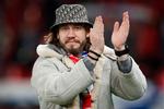 Nicklas Bendtner ses her som gæst i Parken under EM-kvalifikationskampen mellem Danmark og Finland.  Foto: Jens Dresling