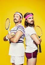 Ligesom de legendariske tennisrivaler John McEnroe og Björn Borg kan Jannik Elkær som Don McEnroe og Kristoffer Louis Andrup Pedersen som Björn Gnu på ingen måde undvære hinanden. Foto: Emilia ThereseEmilia Therese