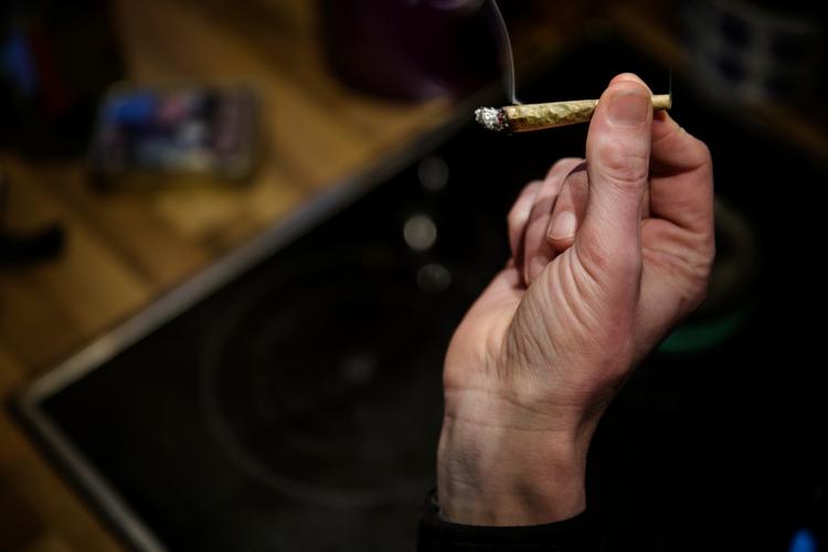 Forbundsrådet i Tyskland har godkendt landets nye cannabislov, så allerede 1. april bliver det lovligt at indtage,  besidde og købe cannabis - dog med visse begrænsninger.  Foto: Mads Nissen