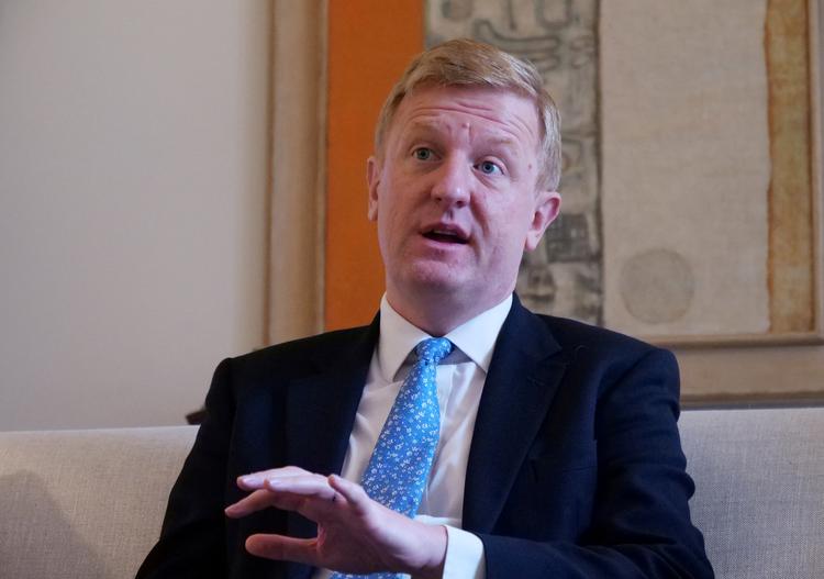 Hjemvendt fra et nyligt besøg i Seoul har Storbritanniens vicepremierminister Oliver Dowden nu sagt højt i det britiske parlament, at Kina har udført, hvad der betegnes som »rekognosceringsaktiviteter« mod britiske politikere.  Samtidig blev der i USA slået ned på kinesisk hackingaktivitet.  Foto: Daewoung Kim/Ritzau Scanpix