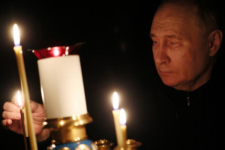 Vladimir Putin og de russiske mediers udlægning af, hvem der stod bag weekendens terrorangreb i Moskva, ligger et stykke fra Vestens udlægning af samme.  Foto: Mikhail Metzel/Ritzau Scanpix