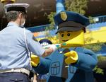 Lego ønsker ikke, at amerikansk politi bruger deres karakteristiske gule Lego-hoveder til at sløre mistænktes identitet på sociale medier. Foto: Uncredited/Ritzau Scanpix