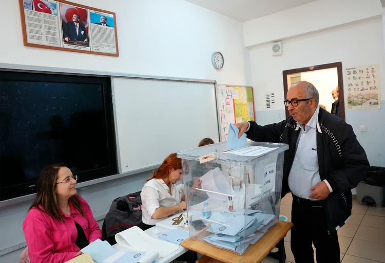 »Istanbul er juvelen, skatten og vort lands øjesten«, sagde den 70-årige Erdogan under et valgmøde før lokalvalget. Foto: Adem Altan/Ritzau Scanpix