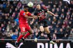 FCNs Adamo Nagalo i luften med FCMs Cho Gue-sung under superligakampen mellem FC Midtjylland og FC Nordsjælland i Herning. Foto: Bo Amstrup/Ritzau Scanpix