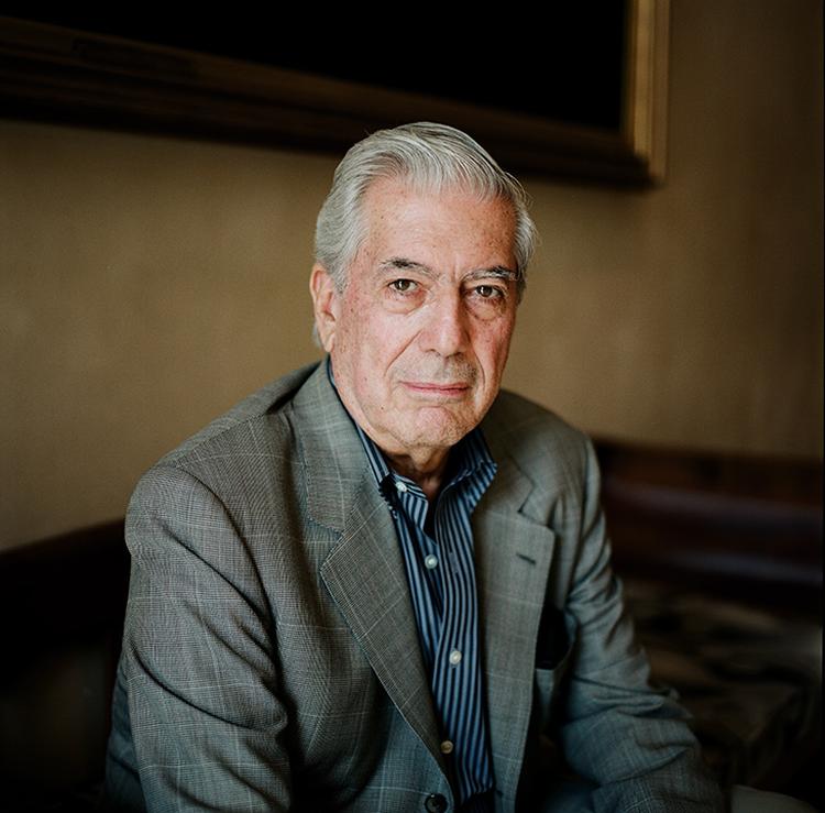 Mario Vargas Llosa modtog i 2010 Nobelprisen i litteratur bl.a. for  "sin kortlægning af magtens strukturer og hans prægnante beskrivelser af individets modstand, oprør og nederlag". (lex.dk) 