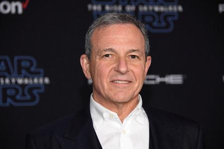 Til september vil Disney+' nye model, der skal begrænse deling af kodeord, være trådt i kraft over hele verden, lyder det fra selskabets direktør, Bob Iger.  Foto: Phil Mccarten/Ritzau Scanpix