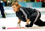Helena Blach Lavrsen i aktion ved OL i 1998, hvor hun vandt sølv sammen med holdkammeraterne Dorthe Holm, Trine Qvist, Jane Bidstrup og Margit Pörtner.  Sidstnævnte døde af kræft i 2017.   Foto: Lars Poulsen