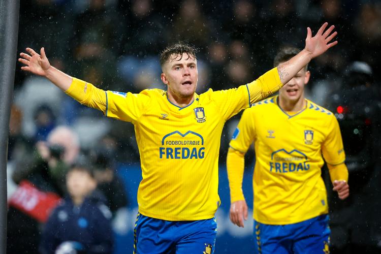 Mathias Kvistgaarden har bøvlet med sit knæ og skal nu opereres.    Foto: Jens Dresling