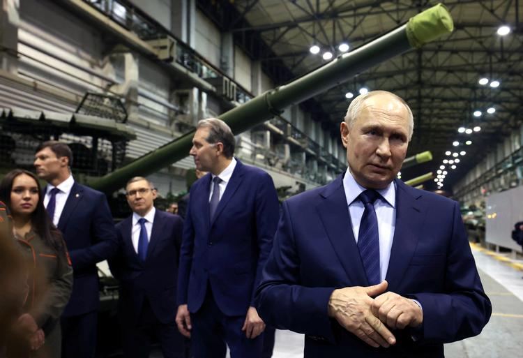 Ruslands præsident Vladimir Putin skovler stadig millioner af kroner ind fra europæerne.

 Foto: Sputnik/Ritzau Scanpix