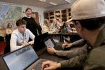 19 ud af 25 elever i 2. u på Rødovre Gymnasium er helt sikre på, at de vil bruge deres studentereksamen til at læse videre. Foto: Nichlas Pollier