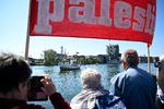 En båd, der markerer støtte til palæstinenserne, lagde onsdag til ved kajen i Malmø.   Foto: Johan Nilsson/tt/Ritzau Scanpix