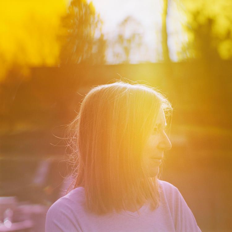 Beth Gibbons er en kunstner, der kæmper for at se lys i mørket. Ikke så mærkeligt, at hendes eneste sideprojekter de sidste mange år har været opførelser af den polske sorgkomponist Goreckis værker. 