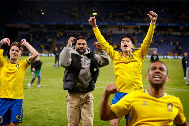 Efter et højintenst opgør mellem Brøndby og FC Nordsjælland er klubben fra Vestegnen stadig med i guldkampen. Foto: Jens Dresling