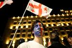 De seneste dage har der værret store protester i hovedstaden Tbilisi over den nye lov, som præsidenten altså også er imod. Foto: Giorgi Arjevanidze/Ritzau Scanpix