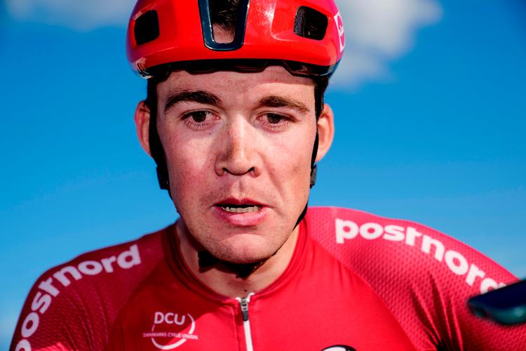 Mads Pedersen fortæller med kæk sjællænderattitude om sin forårssæson i cykelpodcasten 'Forhjulslir'. Foto: Tariq Mikkel Khan