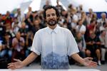 Filminstruktør Ali Abbasi er født i Iran, men er uddannet fra filmskolen i Danmark, hvor han bor i dag. Det er anden gang en af hans film dyster om Guldpalmen. Her ses han til gallapremieren i Cannes.  Foto: Clodagh Kilcoyne/Ritzau Scanpix