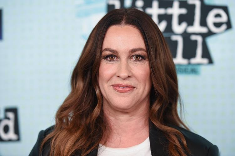 Alanis Morissette har fundet stor ro i sin egen spiritualitet og har været praktiserende buddhist i mange år. Foto: Richard Shotwell/Ritzau Scanpix