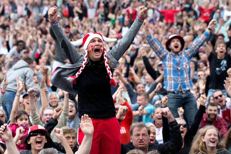 Danmark skal til EM til sommer, og det plejer traditionelt set at betyde storskærmsarrangementer rundt omkring i landet.  Foto: Finn Frandsen