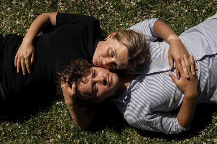 Emilie Lucia Lumholt Stahlschmidt mødte sin kæreste, Christian, på Folkemødet sidste år. Til august flytter de sammen. Foto: Emil Bay