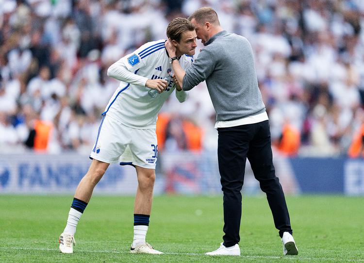  William Clem og cheftræner Jacob Neestrup bestod testen mod FC Nordsjælland, men kan først gå på sommerferie, når mødet med Randers er overstået på fredag.  Foto: Claus Bech/Ritzau Scanpix