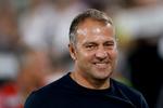 Hansi Flick er blevet hyret til et af fodboldens mest varme trænersæder, hvor mange af hans forgængere har brændt sig. Foto: Lisi Niesner/Ritzau Scanpix