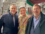 Selveste Margrethe Vestager kom forbi og kyssede brødrene på kind.  Foto: Jacob Snedevig/DR