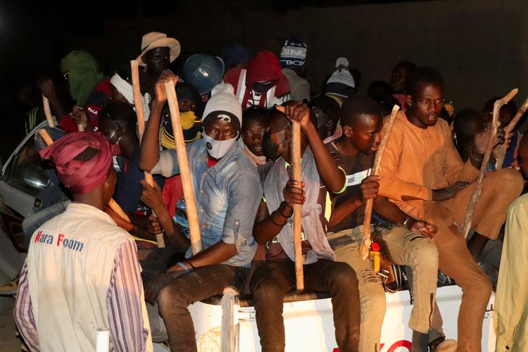 En gruppe migranter i Niger gør sig klar til at rejse nordpå tidligere på året.  Et stop for migranter er en mærkesag på højrefløjen, som vinder genklang hos stadig flere unge.  Foto: Stringer/Ritzau Scanpix