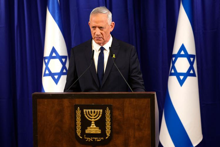 Benny Gantz meddelte søndag, at han trækker sit parti ud af den israelske kriseregering. Det giver mere plads til de højreorienterede kræfter i regeringen, der vil lægge yderligere pres på Netanyahu for at skrue op for krigen i Gaza, vurderer professor i globale studier ved Roskilde Universitet, Sune Haugbølle.     Foto: Jack Guez/Ritzau Scanpix