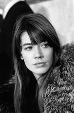 Françoise Hardy blev født under Anden Verdenskrig og blev som ung stilikon og popidol i Frankrig. I begyndelsen af 1970'erne ændrede hun kurs og forsøgte sig med en mere ambitiøs musik. Foto: -/Ritzau Scanpix