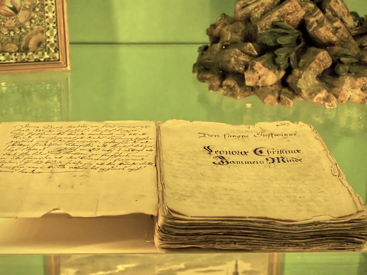 Frederiksborg Slot har ejet det originale 'Jammers Minde'-manuskript siden 1920. Foto: Ann Jørgensen for Visit Nordsjælland