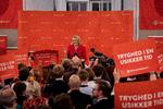 Christel Schaldemose havde ikke en god søndag aften. Hun måtte som ene socialdemokrat indtage talerstolen ved partiets valgfest på Christiansborg, og både søndag aften og mandag morgen undgik hun journalister, der udbad sig hendes forklaring på nederlaget. Foto: Martin Lehmann