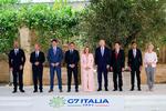 Lige bortset fra Italiens ministerpræsident, Giorgia Meloni, tropper mødedeltagerne op til G7-mødet i en noget sørgelig forfatning.  Foto: Mandel Ngan/Ritzau Scanpix