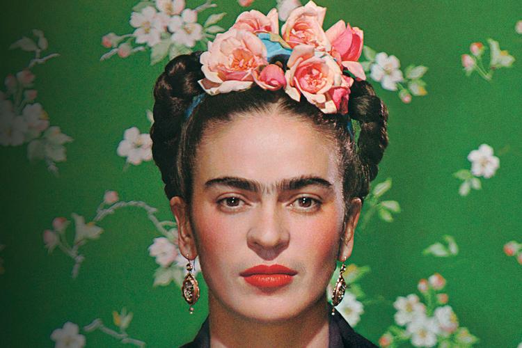 I en ny bio-serie i tre dele sætter BBC fokus på livet for en af historiens mest betydningsfulde surrealister, Frida Kahlo'. Foto: BBC Foto: DR/BBC