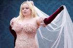 'Bridgerton'-stjerne Nicola Coughlan ankommer til premieren på den anden halvdel af sæson tre. Foto: Isabel Infantes/Ritzau Scanpix