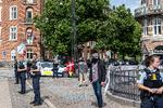 Selv om Danmark ligger højt på ytringsfrihedsskalaen, har Christiansborg-politikerne indført et forbud mod afbrænding af religiøse skrifter som her, hvor en Koran brændes af som led i en islamkritisk demonstration.  Arkivfoto Kenneth Meyer
