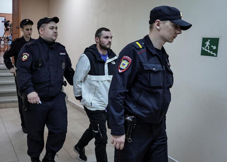 Gordon Black har nægtet sig skyldig i at have truet med at slå sin kæreste ihjel, men delvist skyldig i at have stjålet 10.000 rubler - omkring 810 kroner. Foto: Tatiana Meel/Ritzau Scanpix