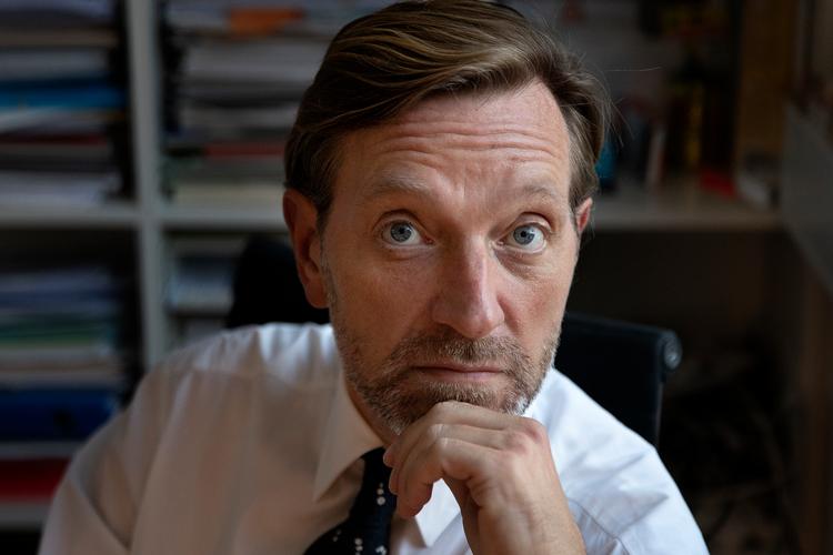 Mads Pramming var også advokat for de seks grønlændere, der var en del af det såkaldte opdragelsesforsøg, og som i 2022 fik kompensation fra staten på 250.000 kroner hver. Foto: Finn Frandsen