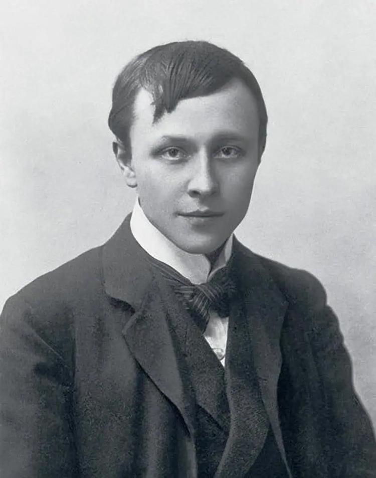 Som 20-årig forsøgte Alfred Kubin at begå selvmord på sin mors grav, men pistolen var rusten og klikkede. Foto: Nicola Perscheid