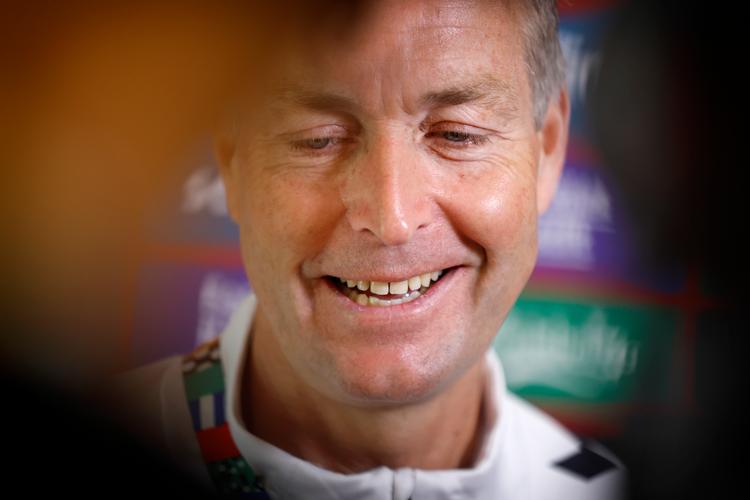 Landstræner Kasper Hjulmand vurderer, at dysten mod Serbien er en 50/50 kamp.  Foto: Jens Dresling