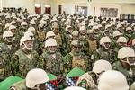 De kenyanske betjente er linet op i Nairobi, inden afgangen til Haiti.  Foto: William Samoei Ruto via X/Ritzau Scanpix
