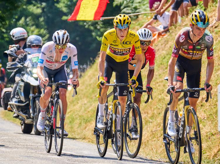 Sepp Kuss har været en uvurderlig hjælper for Jonas Vingegaard. Her ses de under Tour de France i 2022. Foto: Claus Bonnerup